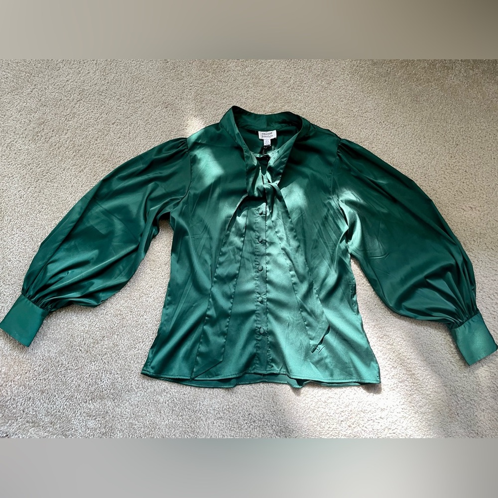 Unique Vintage Satin Gwen Blouse